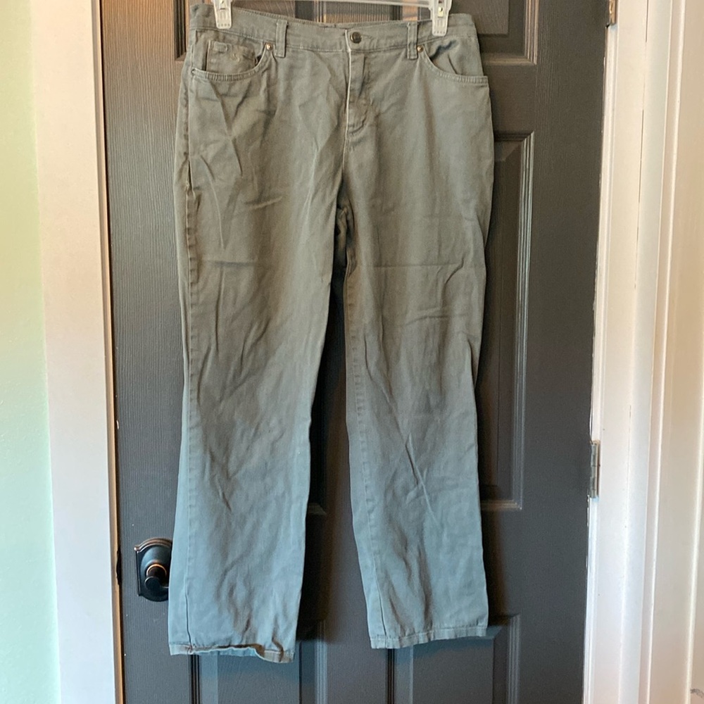 Gloria Vanderbilt jeans, Amanda style